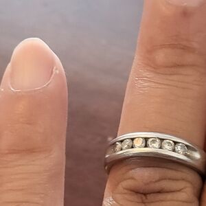 Platinum men's wedding band